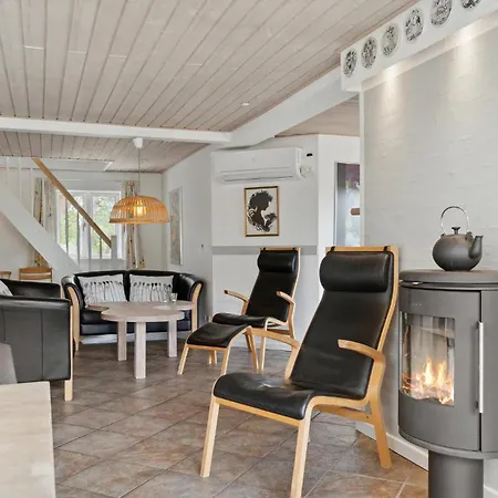 Tatil Evi Stunning Home In Blavand With Sauna *
