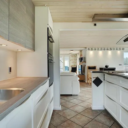 Prázdninový dům 5 Bedroom Stunning In Blåvand