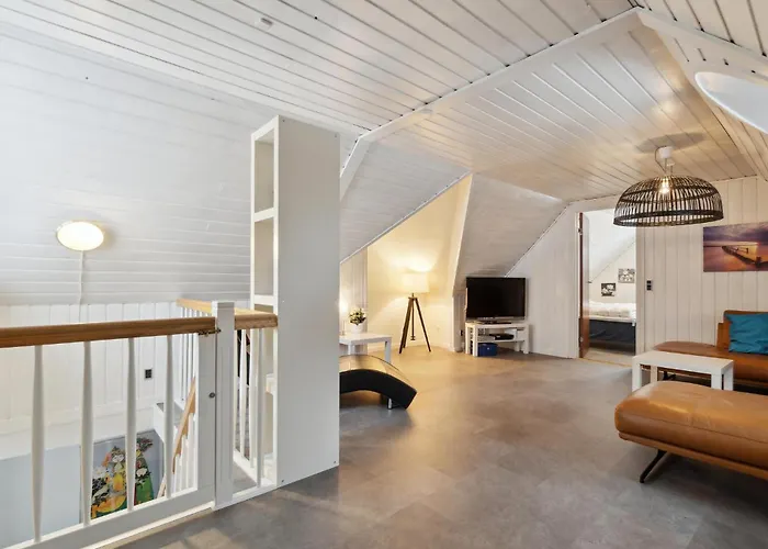 5 Bedroom Stunning In *